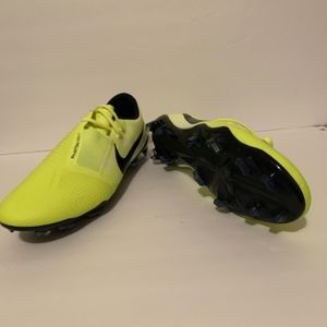 CLEATS